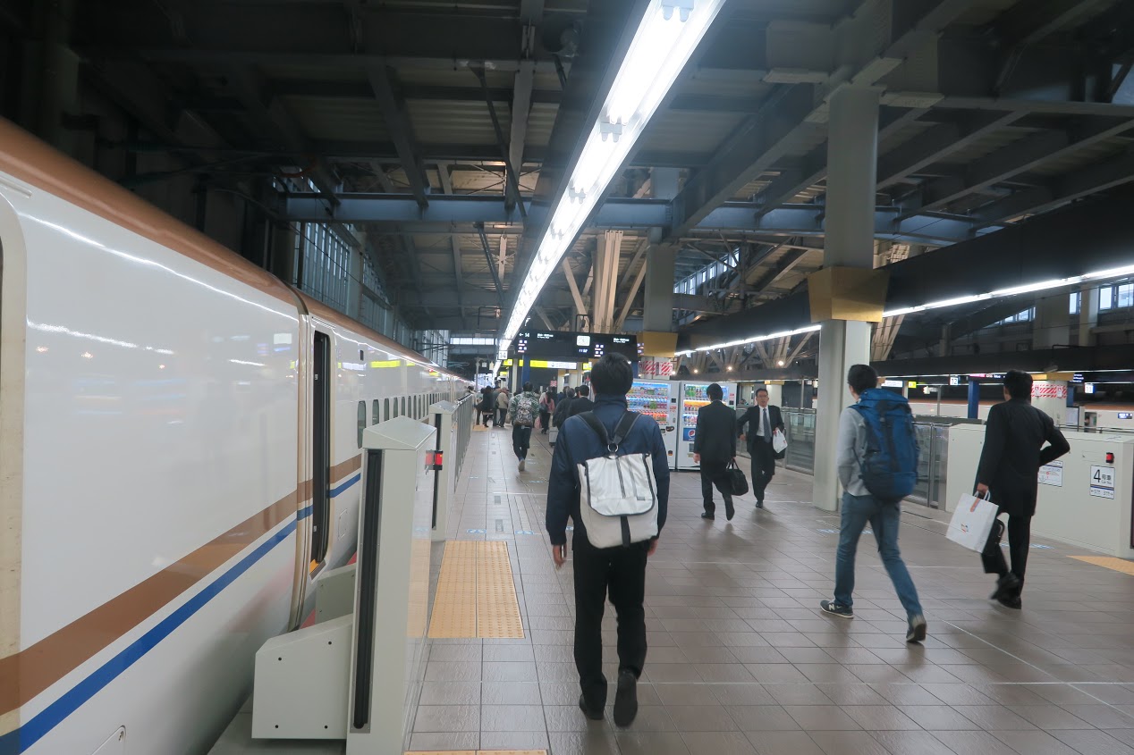 【メモ】初の北陸新幹線に乗車。北陸へは指定席でいくか、東京駅乗車が激しくオススメ。